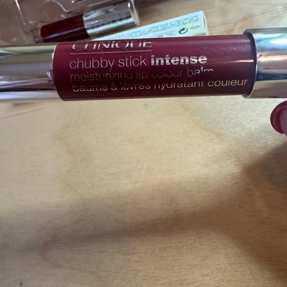 Clinique set chubby stick moisturizing lip Color balm 07 & splash lip gloss #14